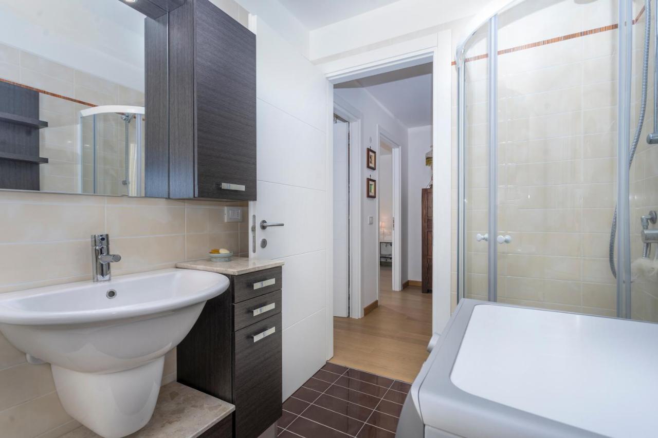 شقة Golf View Apt With Parking And Mountain View! تارفيسيو المظهر الخارجي الصورة