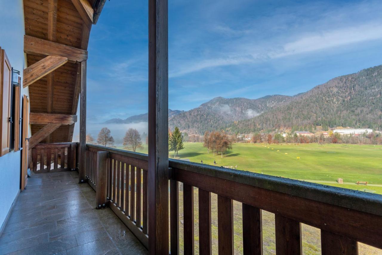 شقة Golf View Apt With Parking And Mountain View! تارفيسيو المظهر الخارجي الصورة