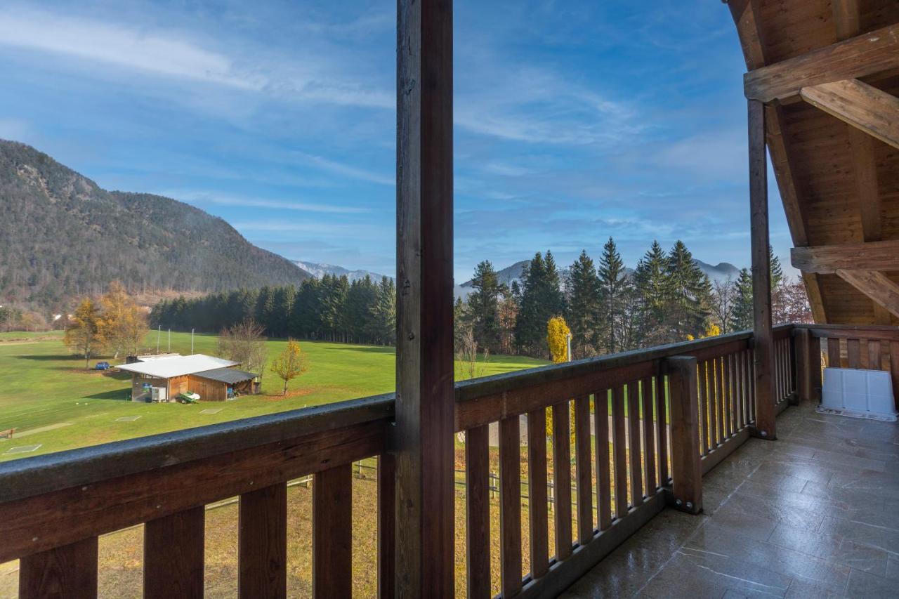 شقة Golf View Apt With Parking And Mountain View! تارفيسيو المظهر الخارجي الصورة